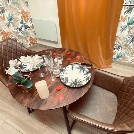L'Escale Balneo'Romantique - Loveroom - Jacuzzi & Petit Dejeuner Villiers-sur-Marne Zewnętrze zdjęcie